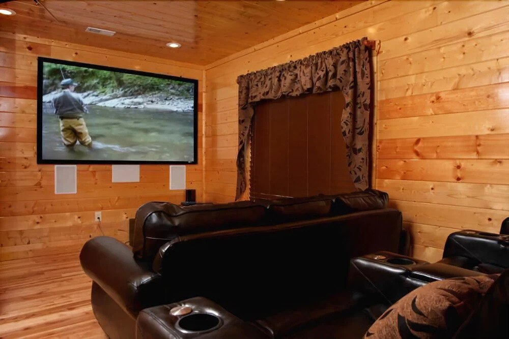 Together Again 2 Bedroom Home with Hot Tub