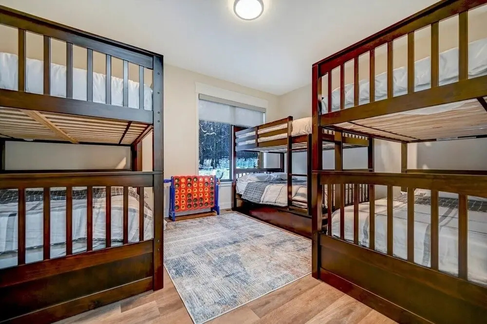 The Perfect Escape: Indoor Pool/spa, Vr & Theater 6 Bedroom Home by RedAwning