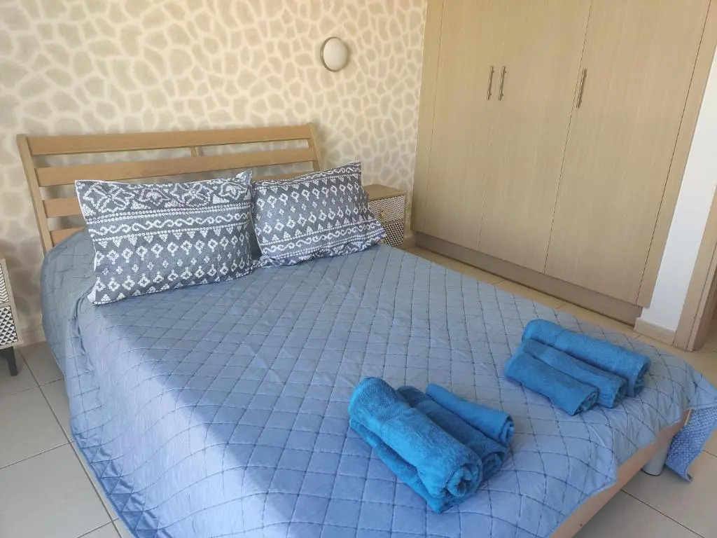 1 bedroom Flat steps from Da Costa Bay, Protaras with wifi