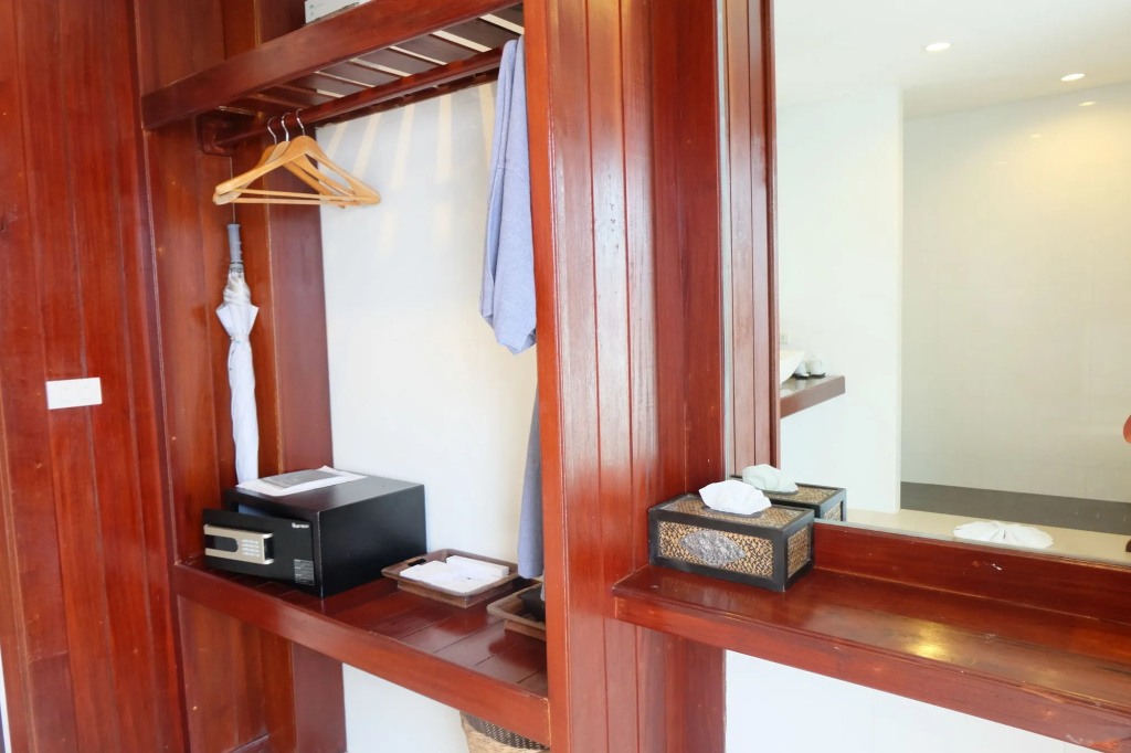 Howard Johnson by Wyndham Phuket Naiyang