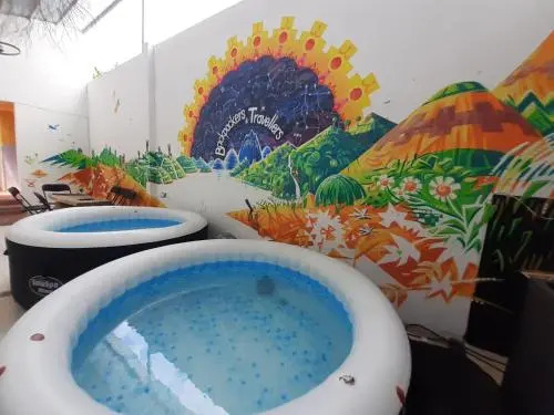 Backpackers And Travellers Hostel