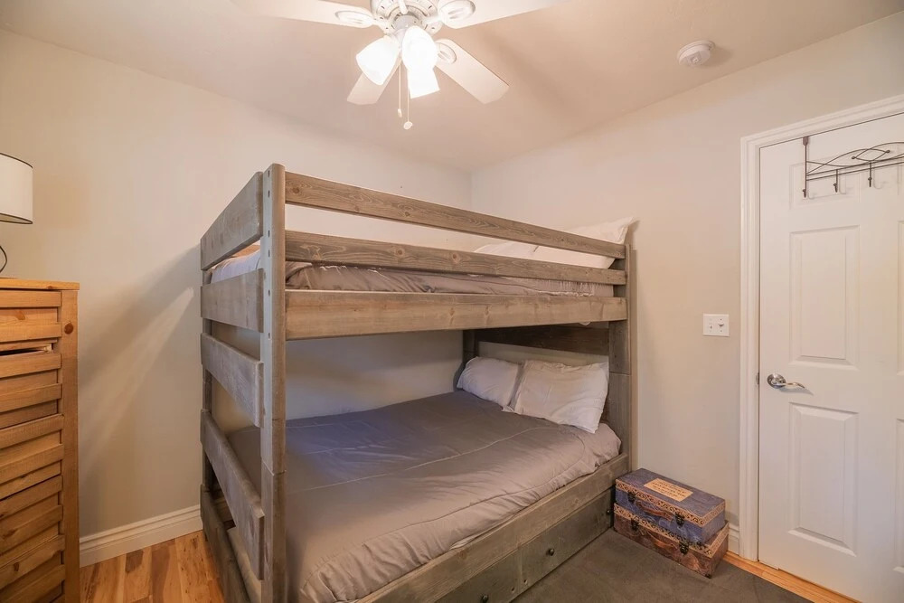 Summit Bearadise - Newly Remodeled And Minutes From Snow Summit Resort! 3 Bedroom Home