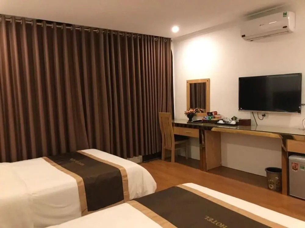 Royal Hotel - Yên Xá HN - by BAY LUXURY