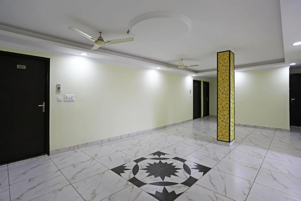 Super Hotel O SAI LEELA RESIDENCY