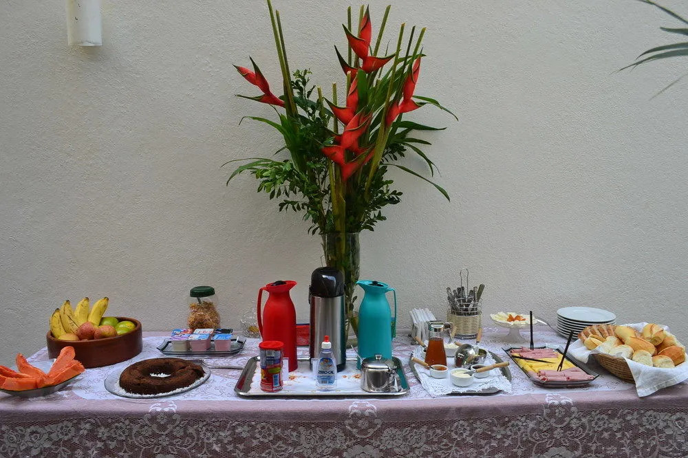 Casa Amarela Guest House - ZONA SUL