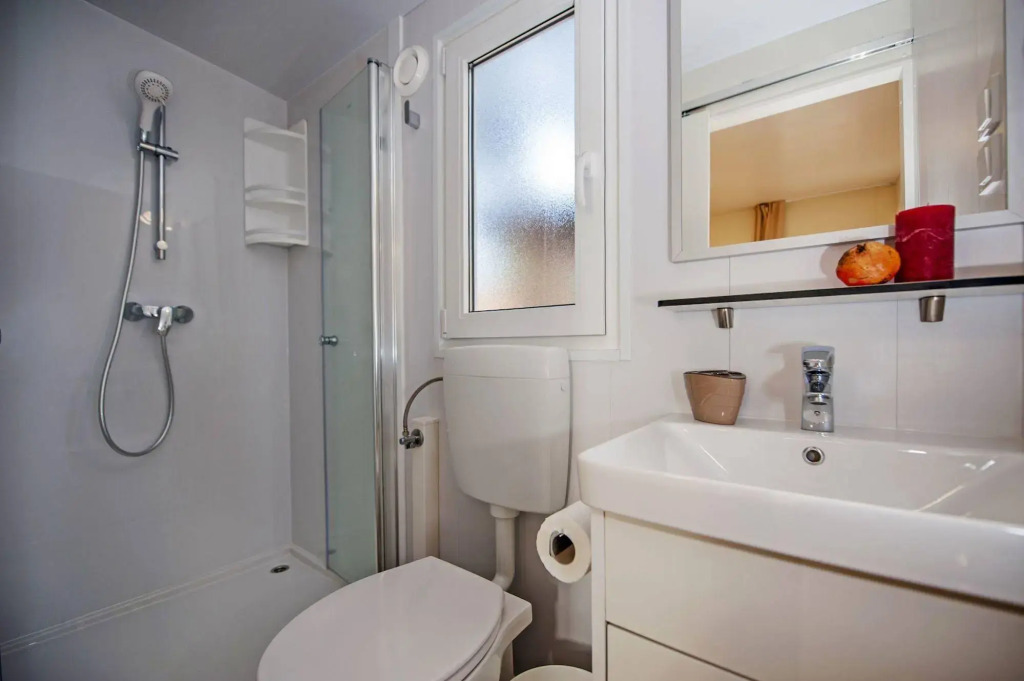 Aqua Camp Mobile Homes in Camping Porton Biondi