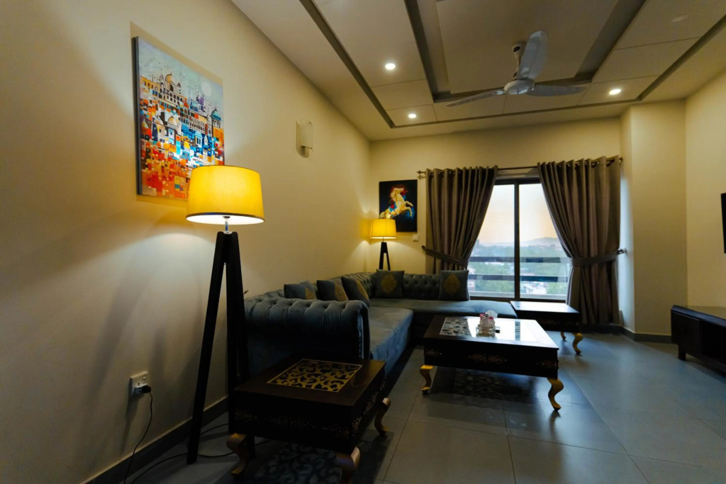 2 Bedroom Appartment Near Airport & Moterway