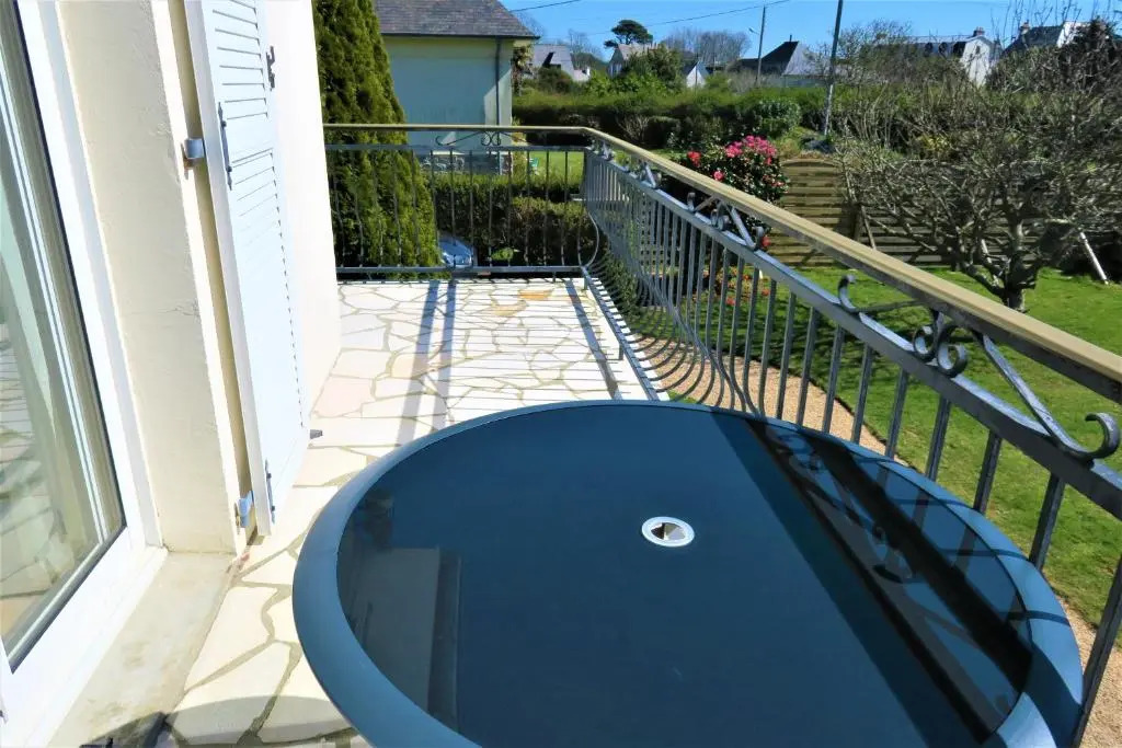 Maison avec WIFI, jardin, à 900m de la plage de Trestraou à PERROS-GUIREC Ref 849