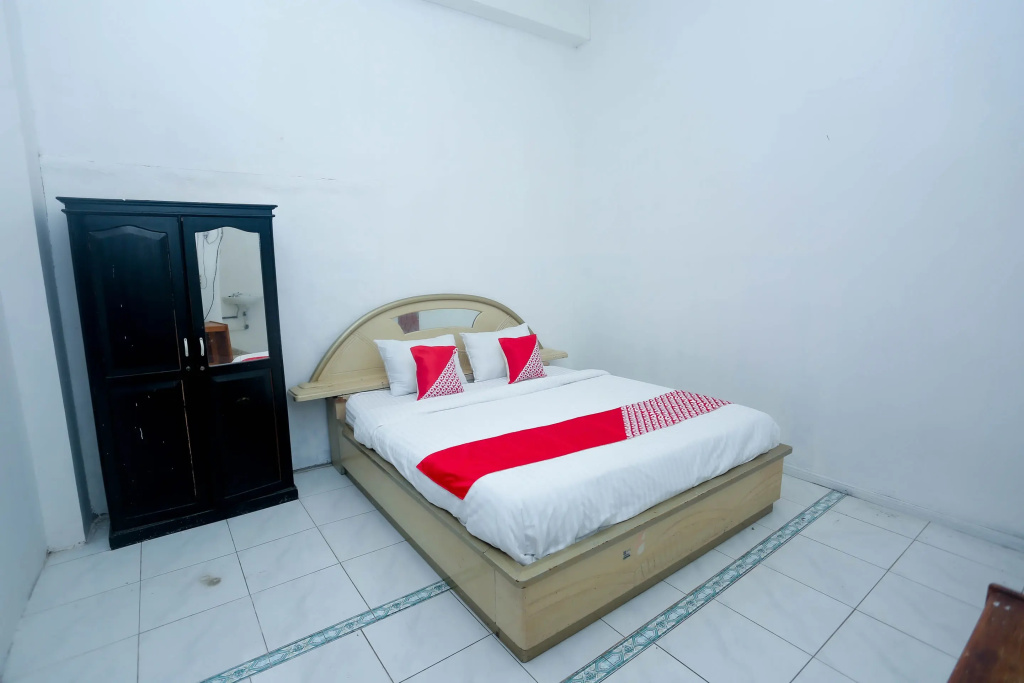 RedDoorz near Gapura Kota Banjarmasin