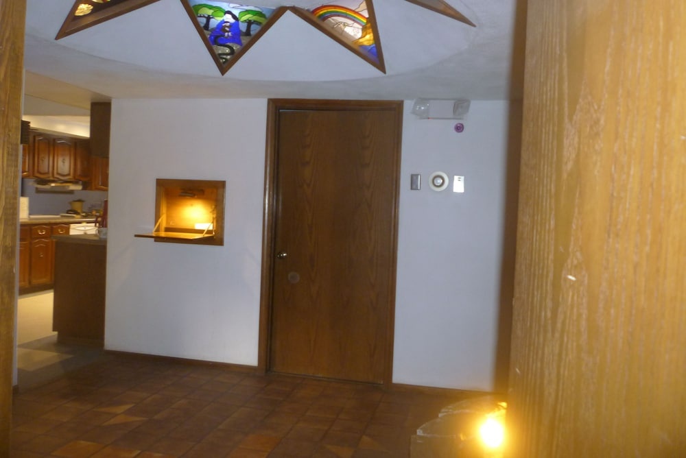 Abbey Archway Inn