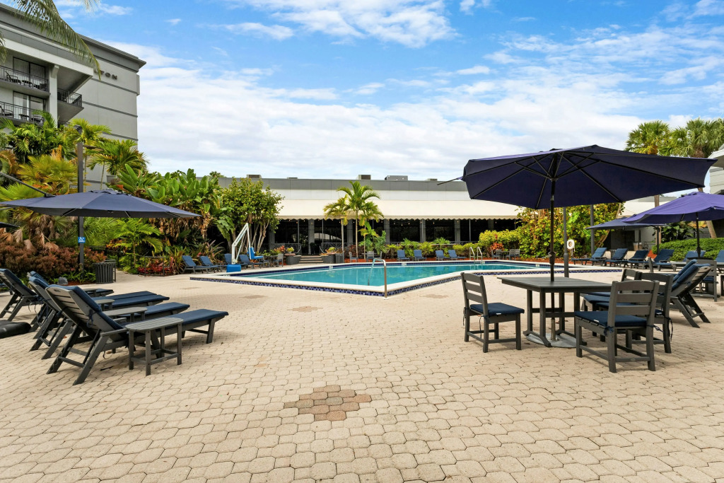 DoubleTree by Hilton Palm Beach Gardens