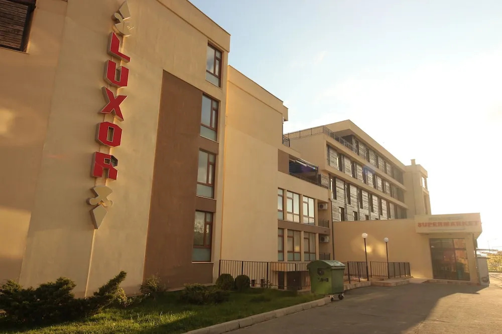 Menada Luxor Apartments