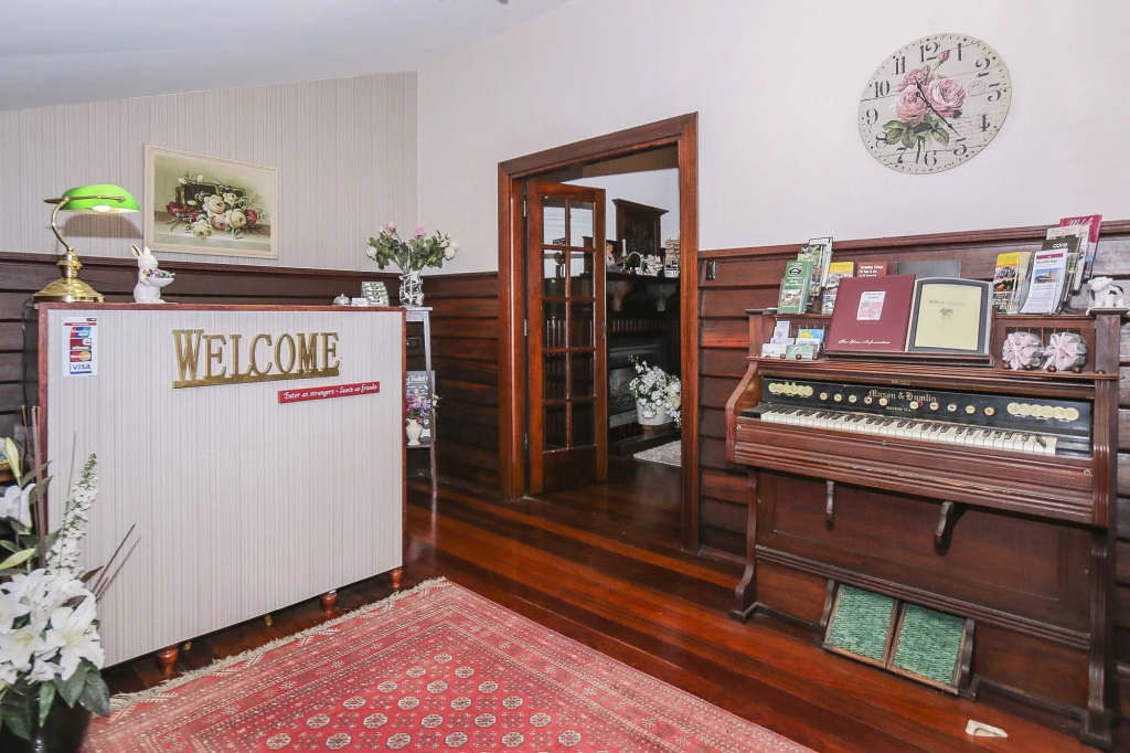 Rosebridge House Bed & Breakfast Adult Retreat