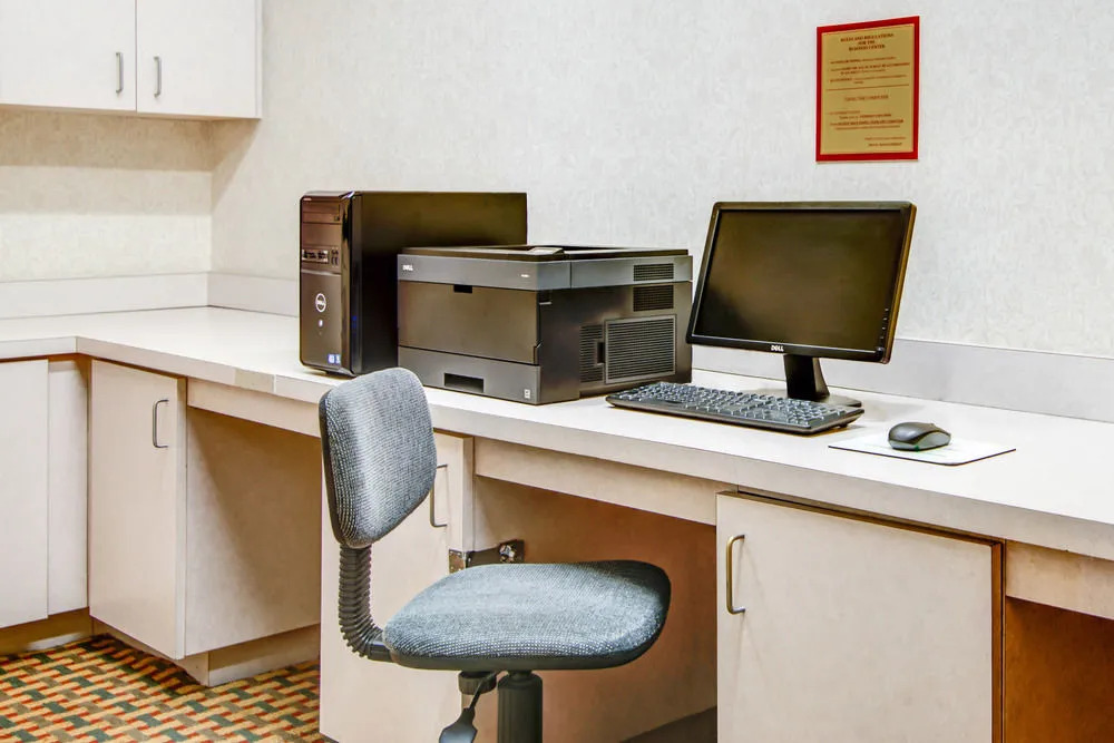 Comfort Suites
