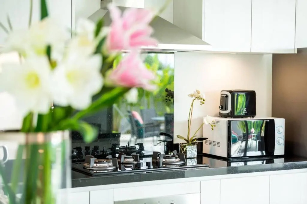 **80% DISCOUNT** 2 Bed/2 Bath SINGLE LEVEL, GARDEN
