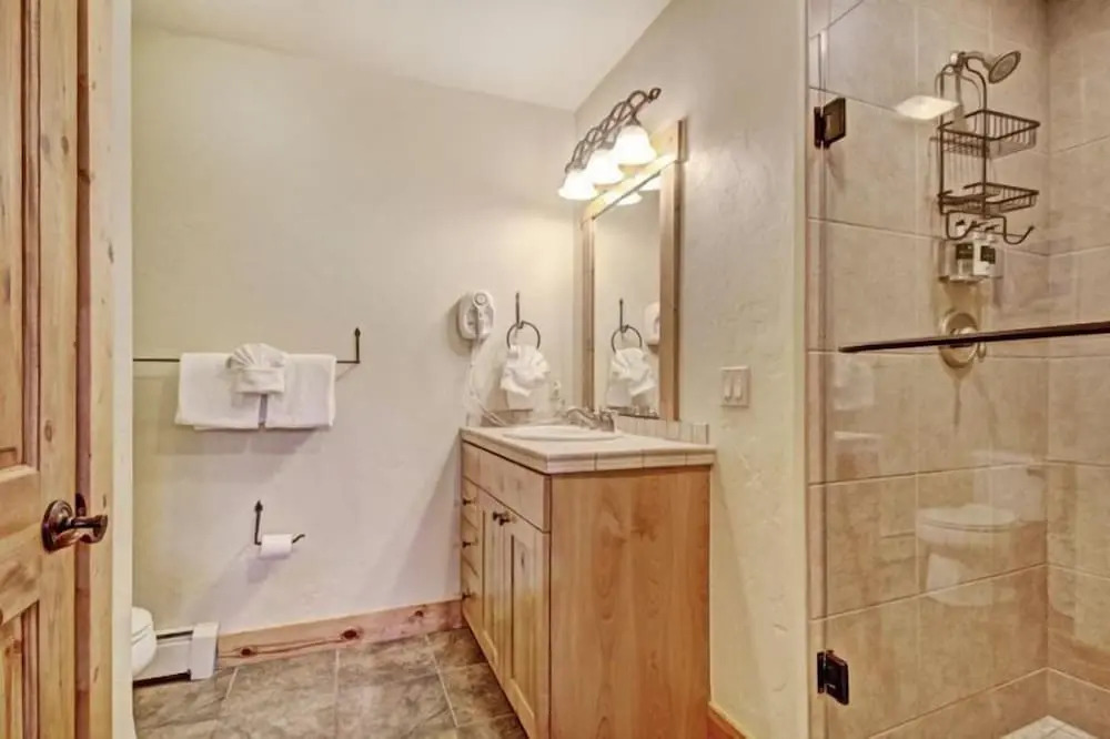 Breck Mtn Thunder 3 Townhome 305