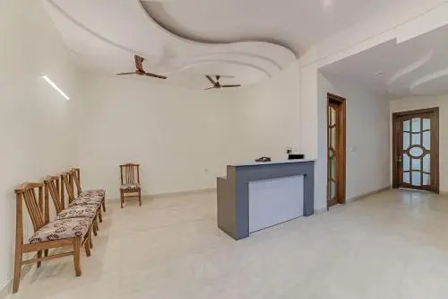 OYO 28853 Harkesh Residency