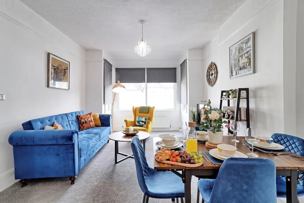 Lovely 2bed Apartment in Westcliff-on-sea!