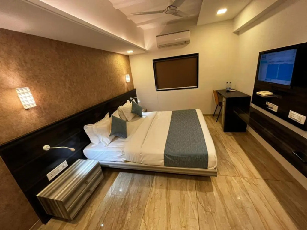 Click Hotel By Suba