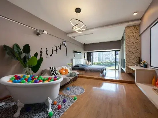 Wuhan Jiamei Lake View Homestay (Mixc Qushuilou Subway Station)