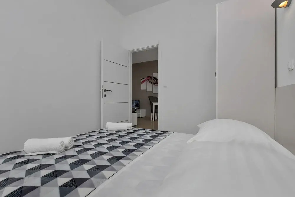 Apartment Petar with terrace