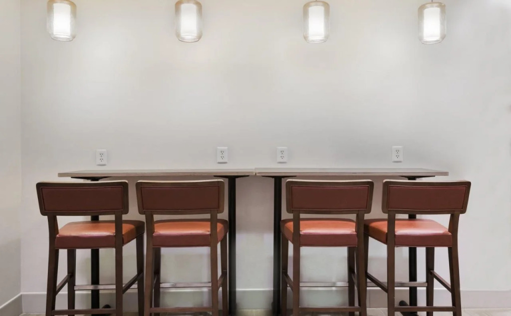 Holiday Inn Express & Suites - Nearest Universal Orlando by IHG