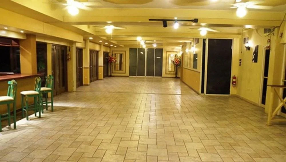 Chaconia Hotel