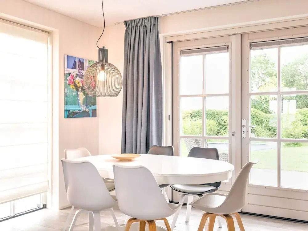 Holiday Home in Wissenkerke near Beach
