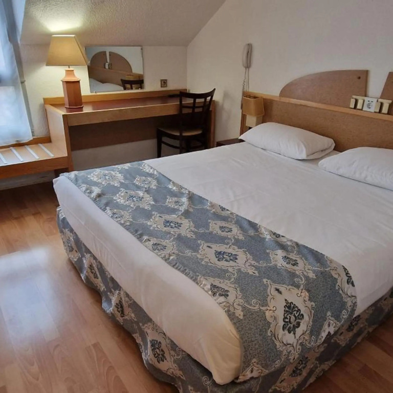 Kyriad Direct Arpajon
