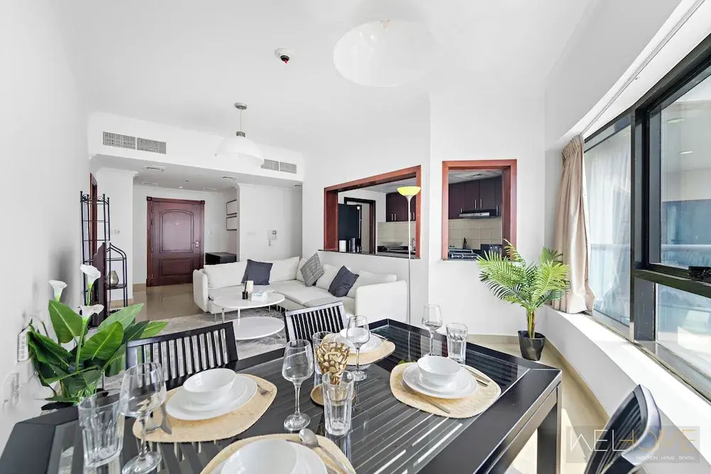 WelHome - Stunning High-Rise with Canal View Near MarinaMall
