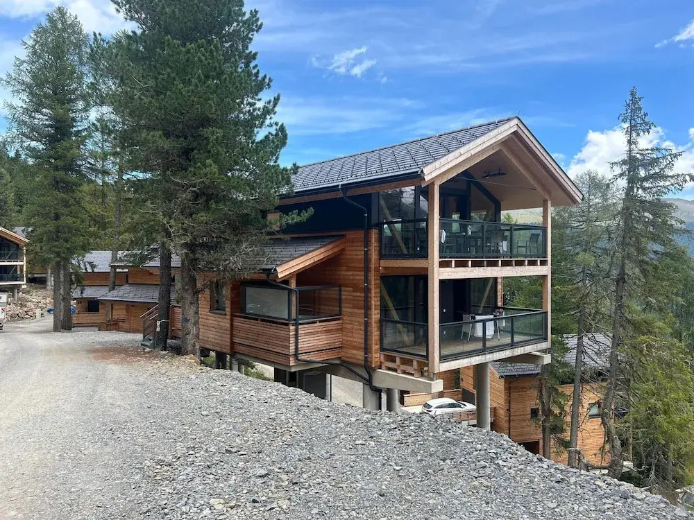 Spacious Chalet With Finnish Sauna