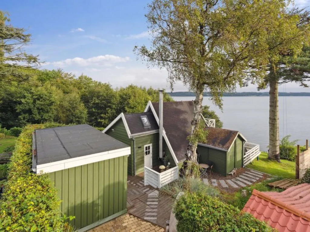 Holiday Home Fifi - 10m to the fjord by Interhome
