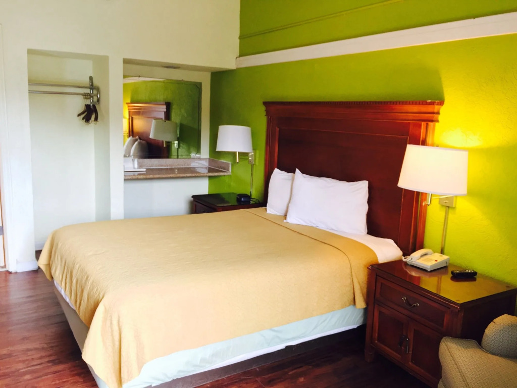 Hotel M Morgantown - WVU Area