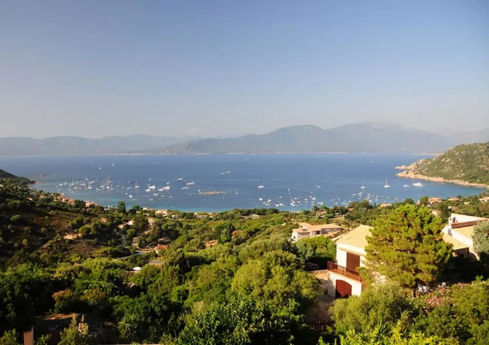 Villa With 4 Bedrooms in Belvedere Campomoro, With Wonderful sea View, Private Pool, Enclosed Garden - 500 m From the Beach