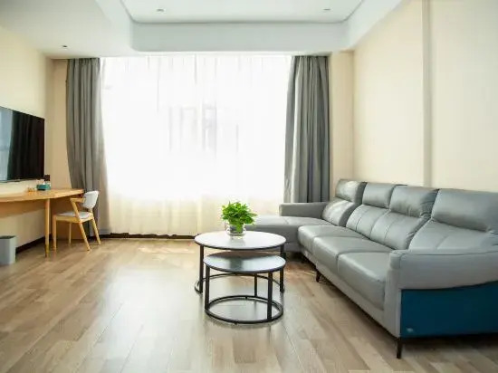 LanOuShangPin Hotel (Heyuan Wanda Plaza)