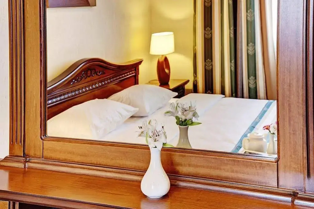 West Park Hotel