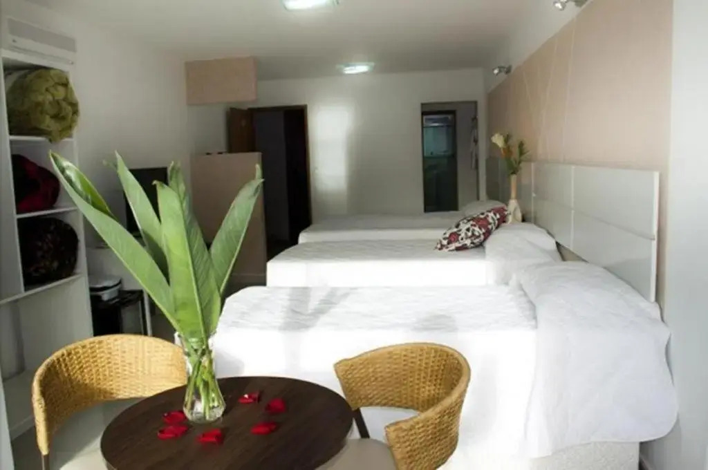 Emirates Hotel & Suites