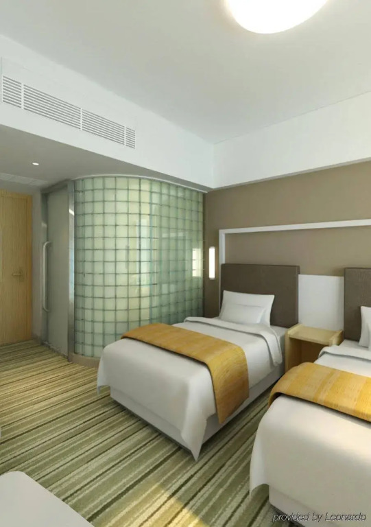 Holiday Inn Express Shanghai Nanhuizui