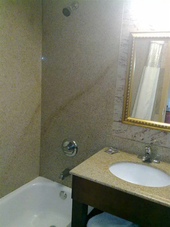 Travelodge by Wyndham Jersey City