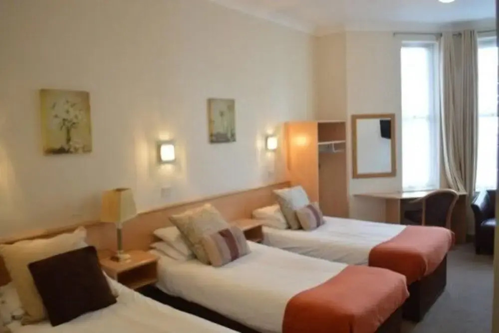 Westlynn Hotel & Apartments Free Parking Near Manchester Centre