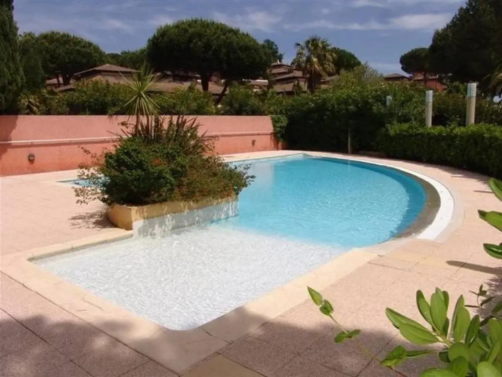 Appartement Le Lavandou, 3 pièces, 6 personnes - FR-1-251-353