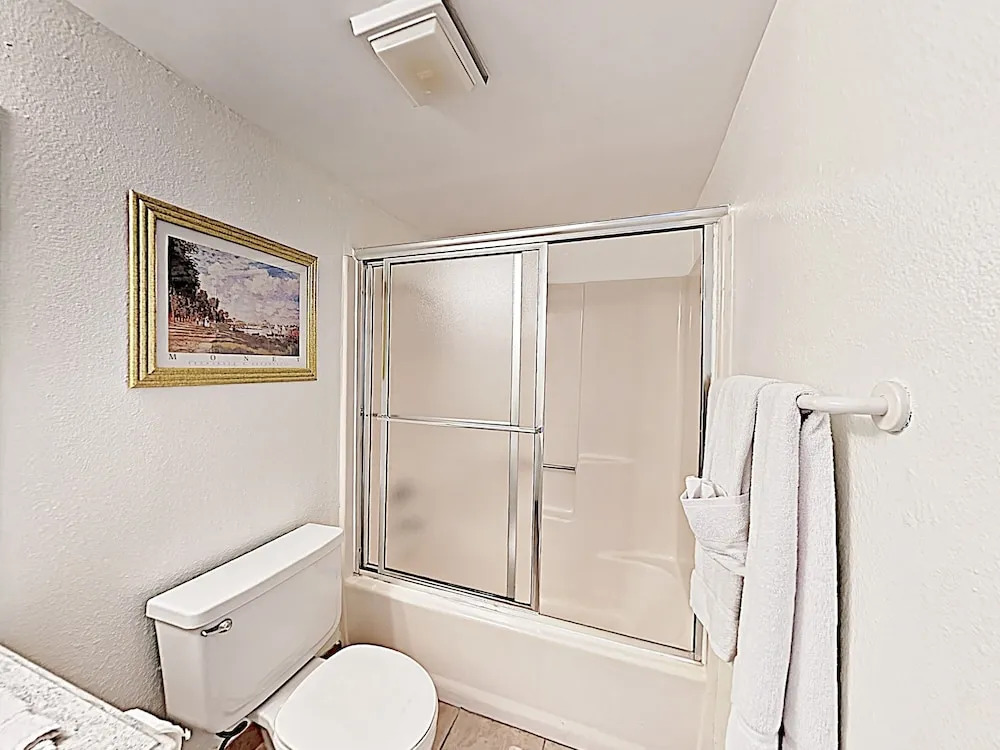 New Listing! Beachfront Bliss W/ Pools & Sauna 3 Bedroom Condo
