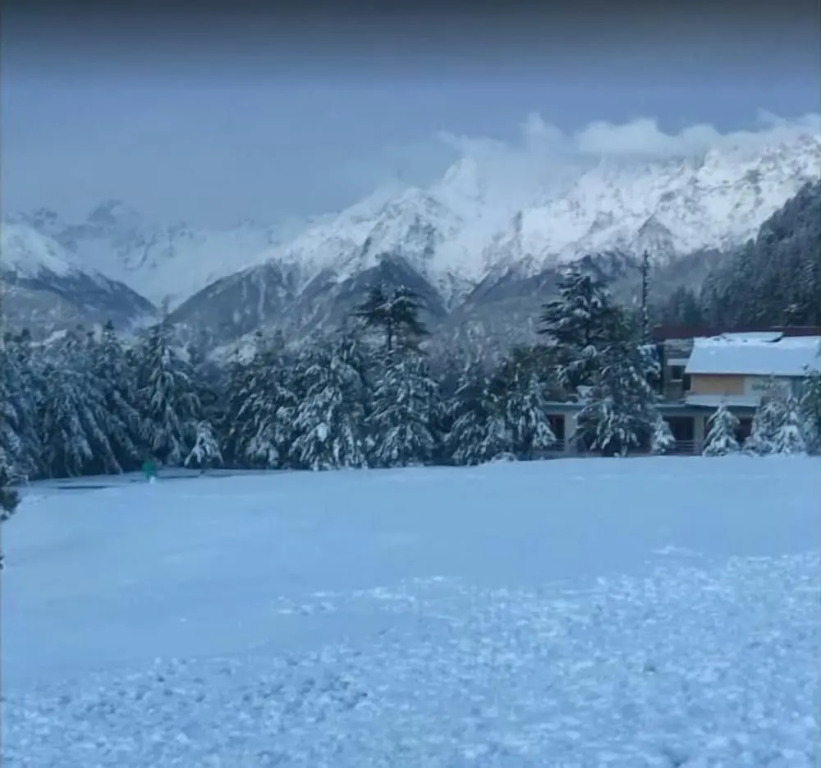 Lalazar Hotel