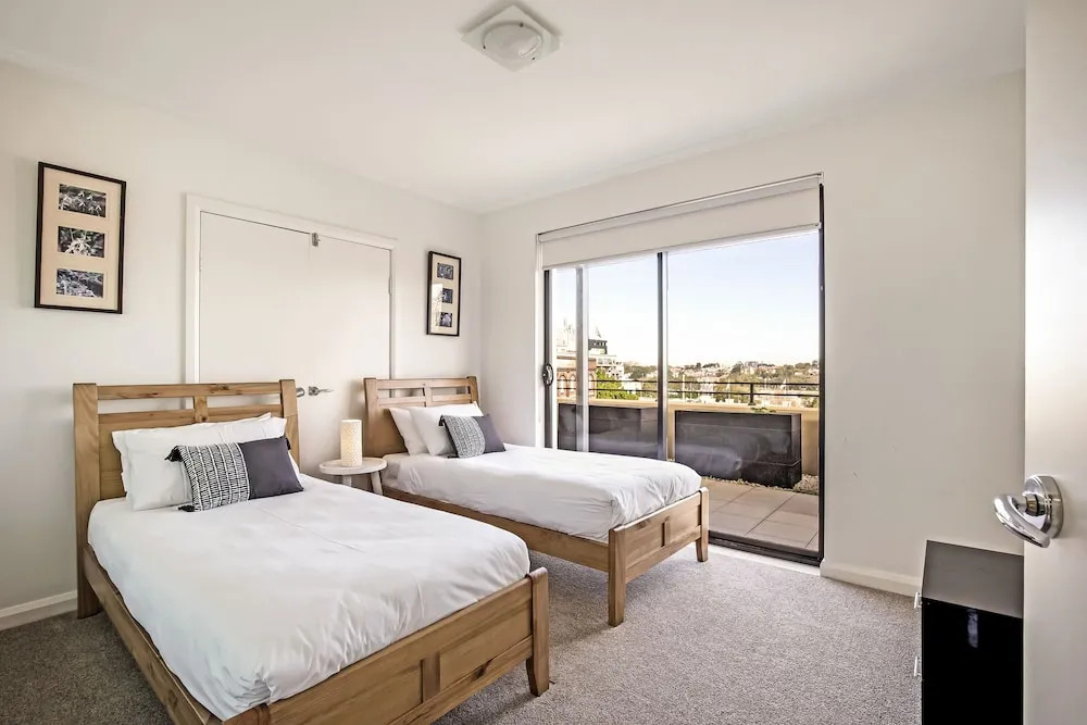 Pyrmont Harbour View Penthouse