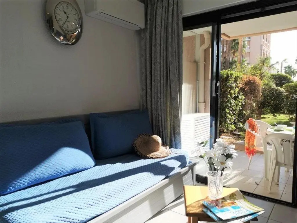 Appartement Cannes la Bocca, 2 pièces, 4 personnes - FR-1-609-3