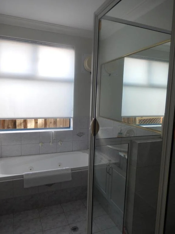 Corporate Self Contained Unit - Fraser Street