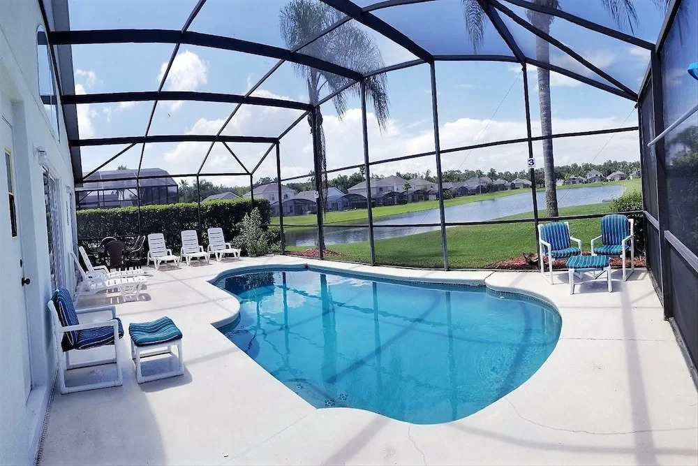 LKB4705AW Lake Berkley - Four Bedroom Home