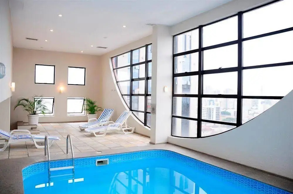 Slaviero Suites Curitiba Soho