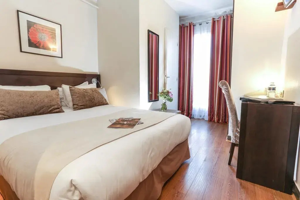 Appart Hotel Avalon Paris Gare du Nord