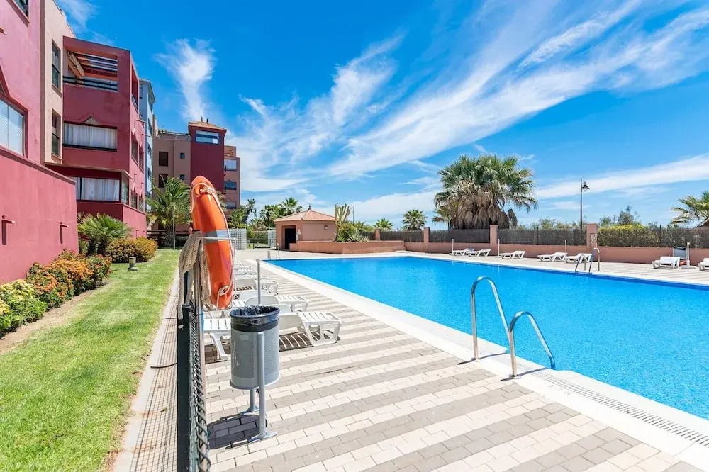 2-bedroom Apartment With Pool